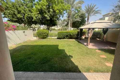 2 Bedrooms Townhouse in Springs 3