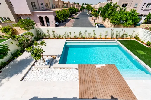5 Bedrooms Villa in Meadows 5