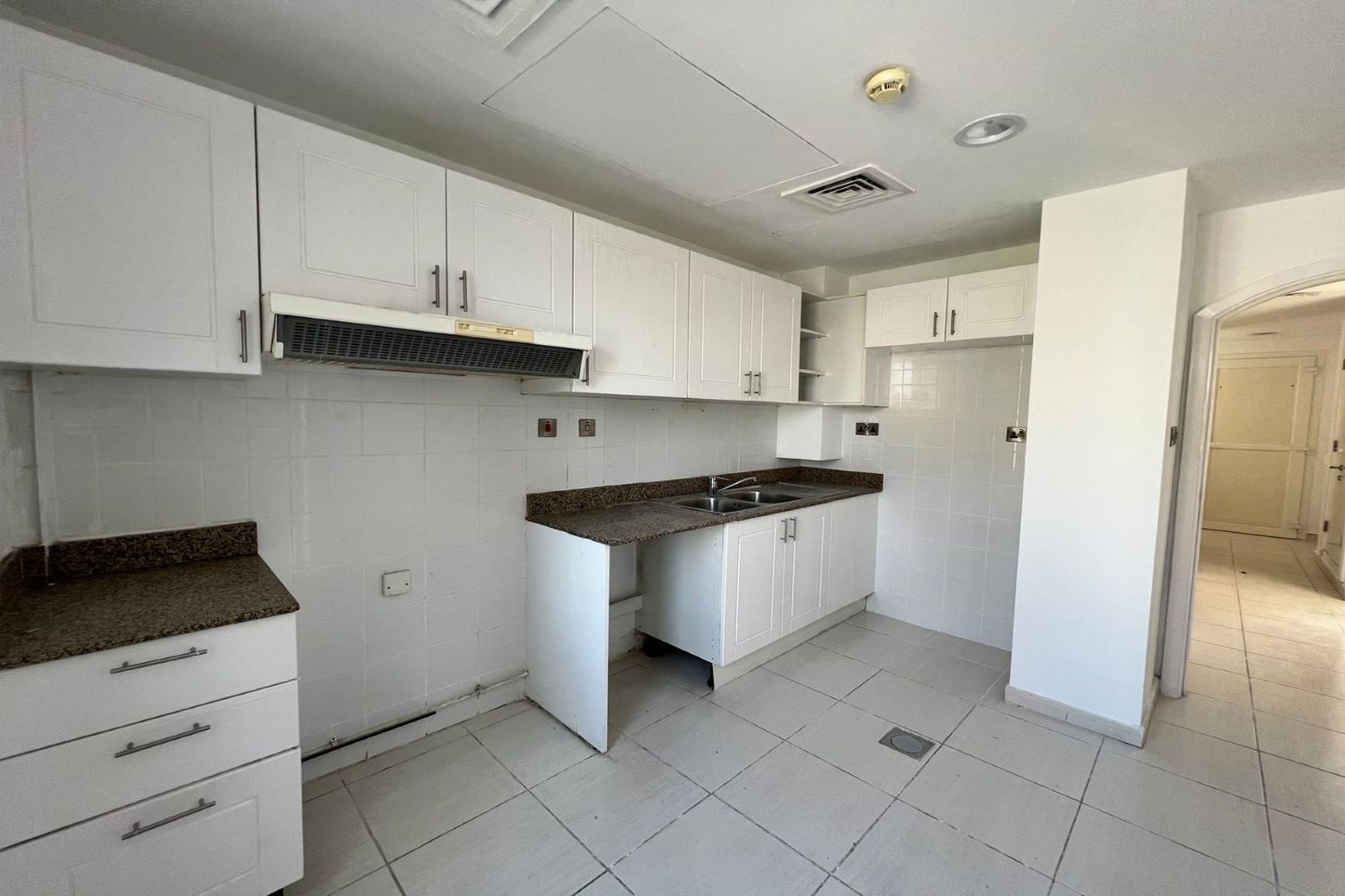 2 Bedrooms Villa in Springs 14