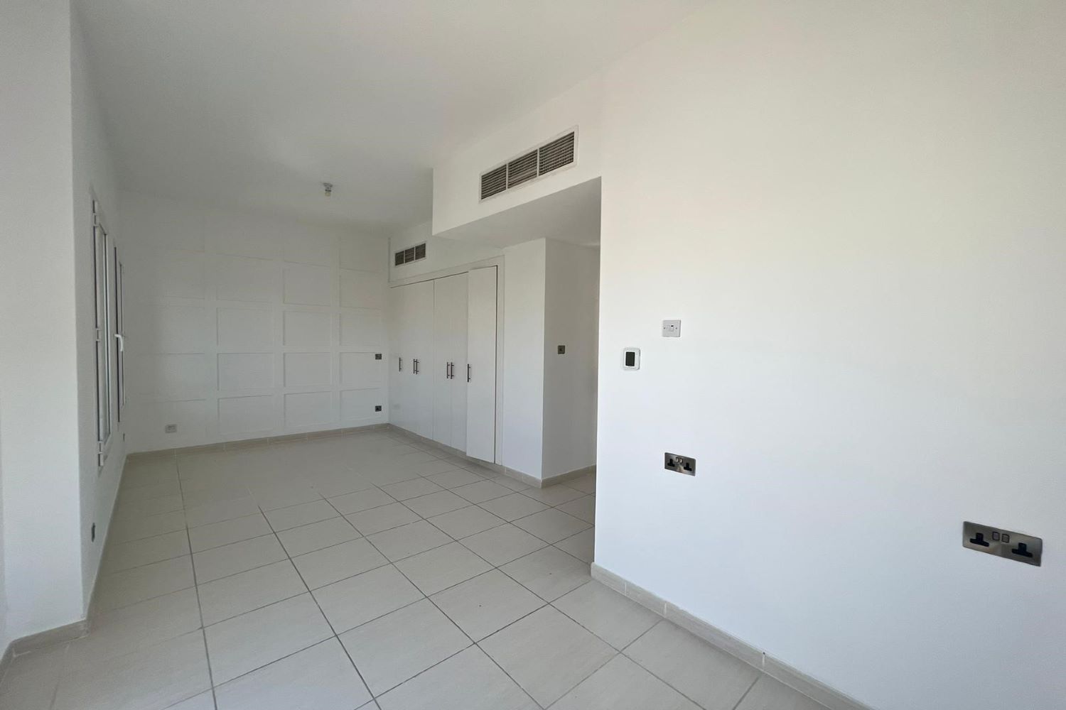 2 Bedrooms Villa in Springs 14