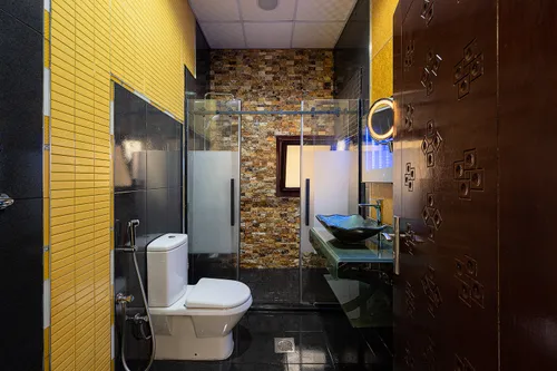 8 Bedrooms Villa in Sector E