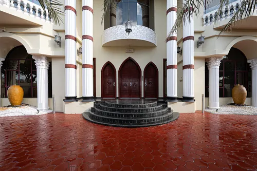 8 Bedrooms Villa in Sector E