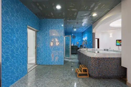 8 Bedrooms Villa in Sector E