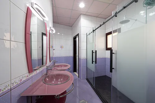 8 Bedrooms Villa in Sector E