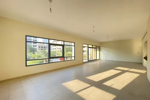 3 Bedrooms Apartment in Al Jaz 3