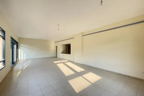 3 Bedrooms Apartment in Al Jaz 3