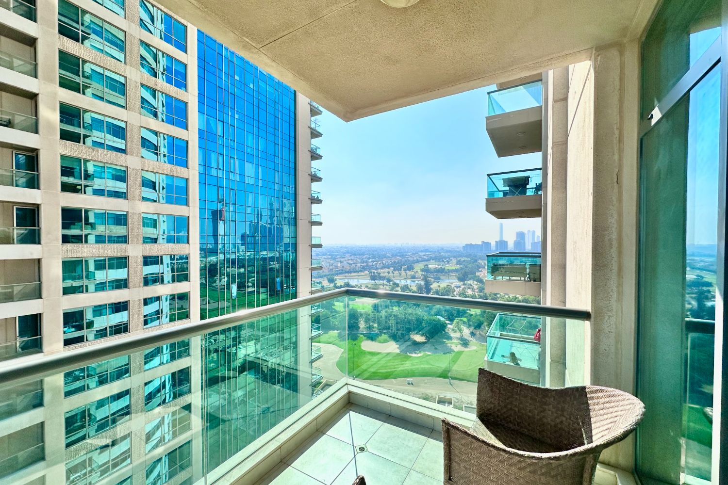 1 Bedroom Apartment in The Links East Tower