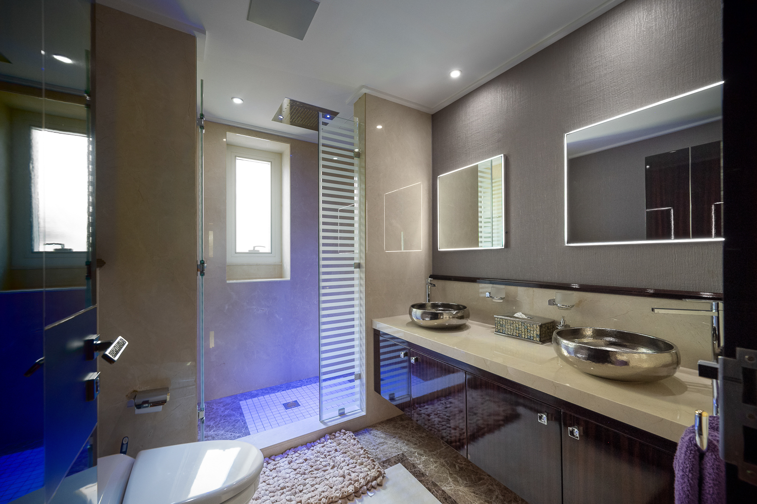 5 Bedrooms Villa in Sector P