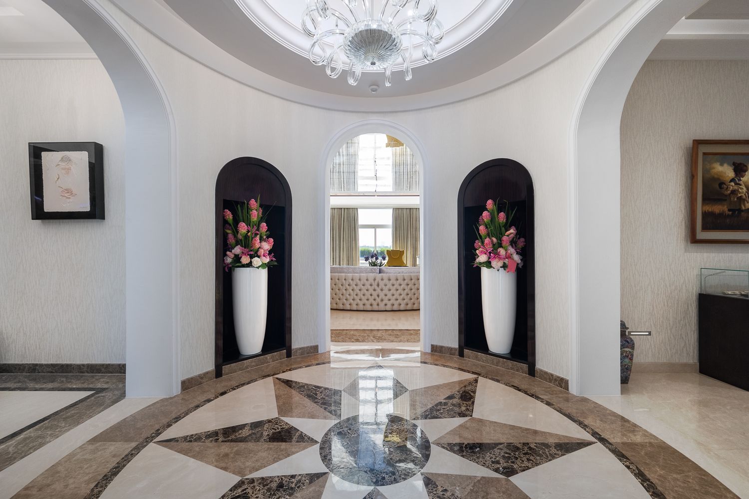 5 Bedrooms Villa in Sector P