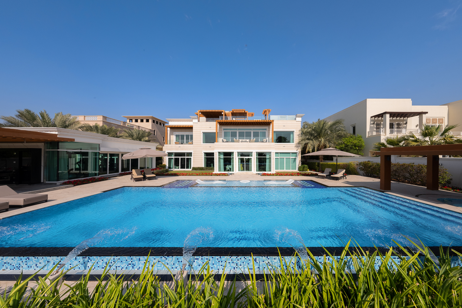 5 Bedrooms Villa in Sector P