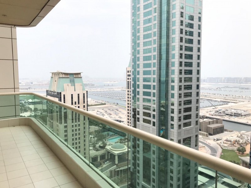 2 Bedrooms Apartment in The Royal Oceanic