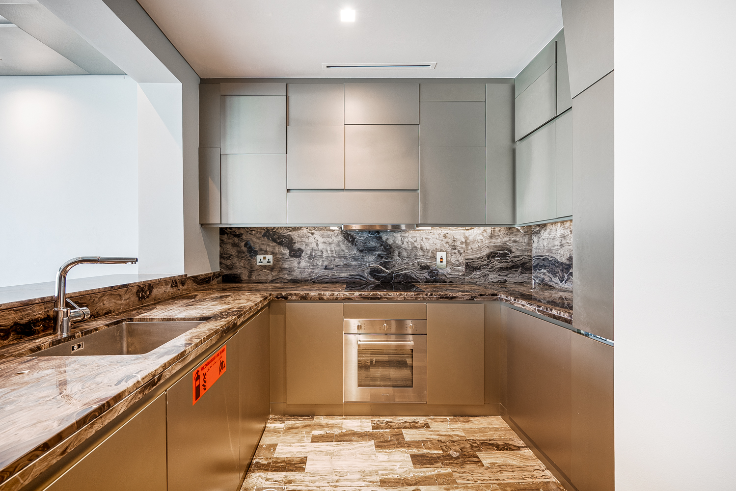 2 Bedrooms Apartment in Damac Heights