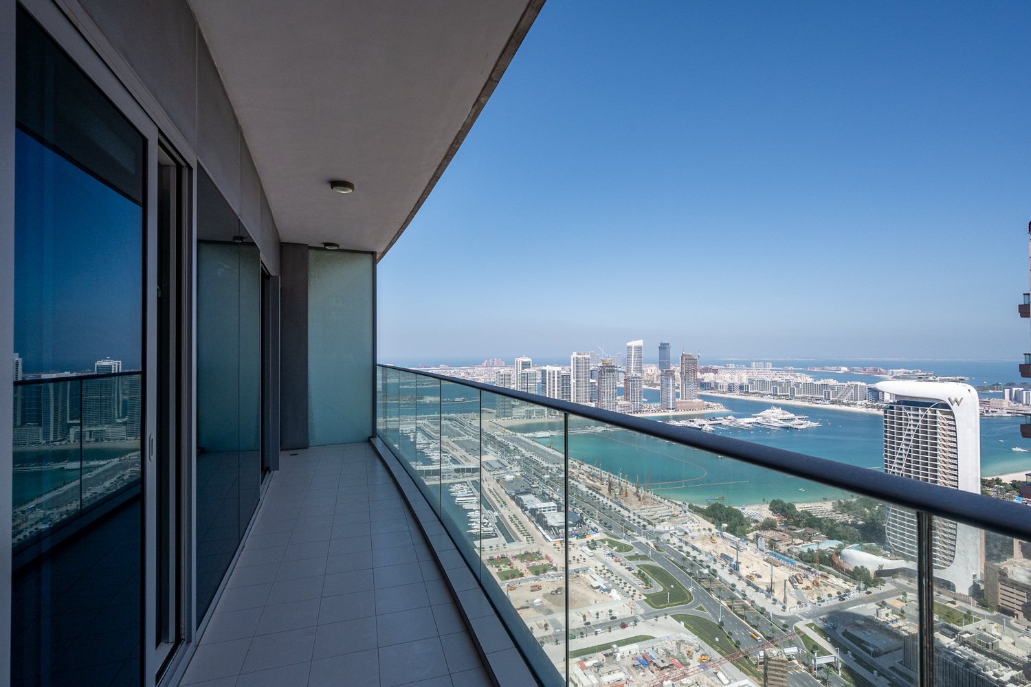 2 Bedrooms Apartment in Damac Heights