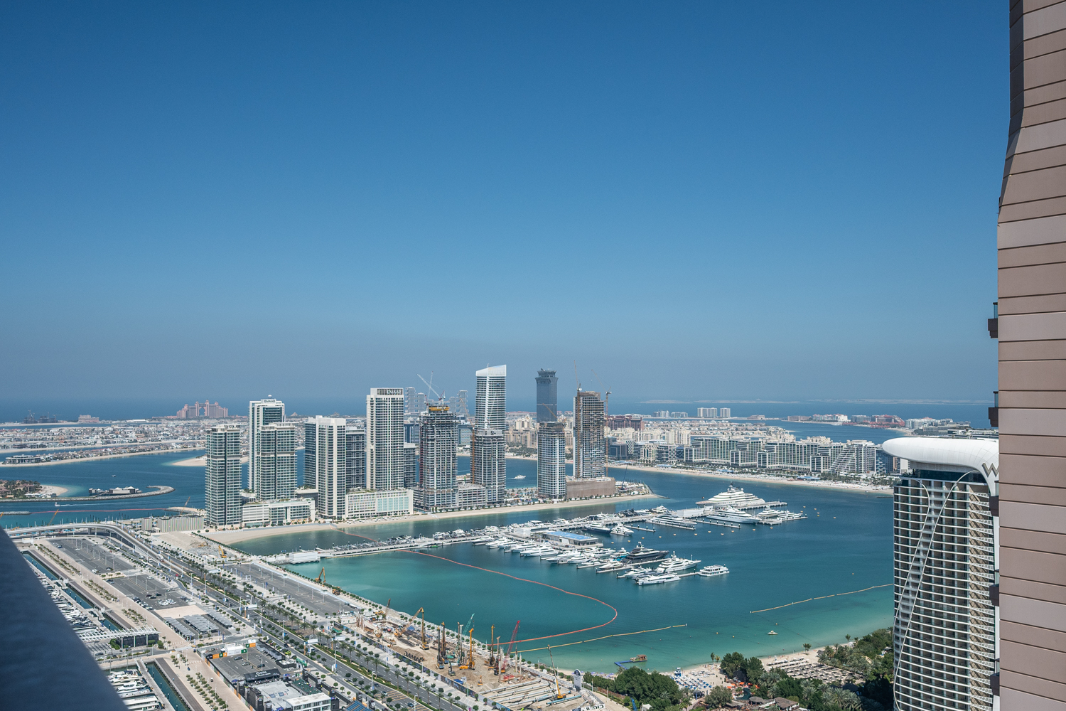 2 Bedrooms Apartment in Damac Heights