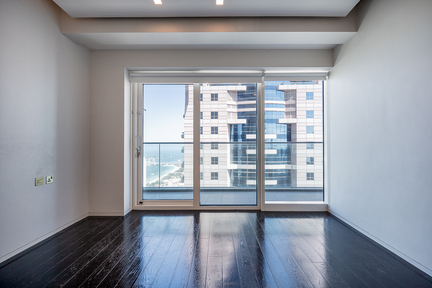 2 Bedrooms Apartment in Damac Heights