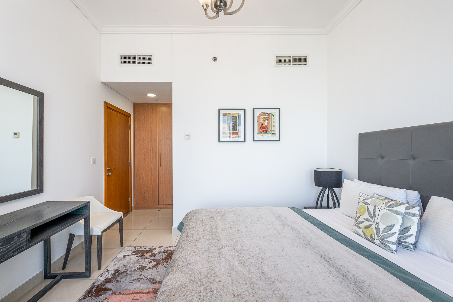 3 Bedrooms Apartment in Ocean Heights