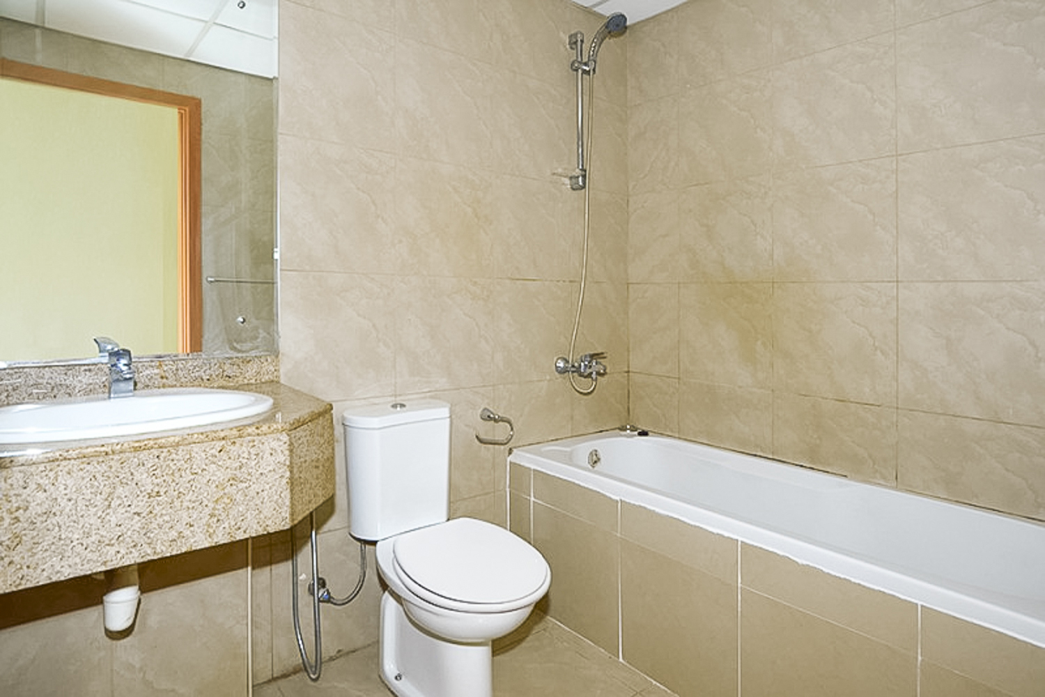 1 Bedroom Apartment in Marina Crown