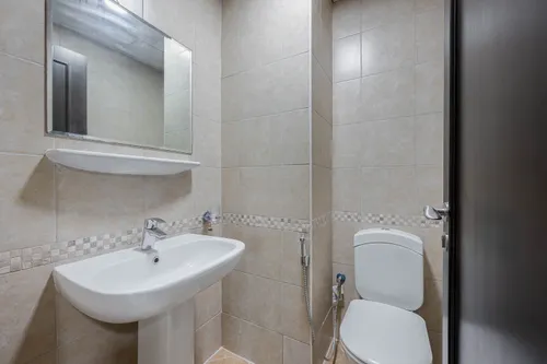 2 Bedrooms Apartment in The Royal Oceanic