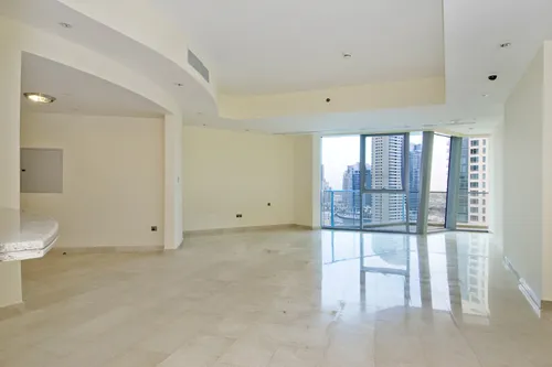 Maids + Storage | Marina View | Near Beach | VOT