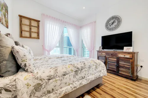 3 Bedrooms Apartment in Marina Heights