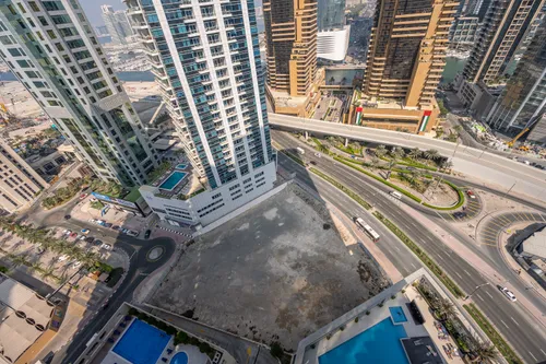 3 Bedrooms Apartment in Skyview Tower