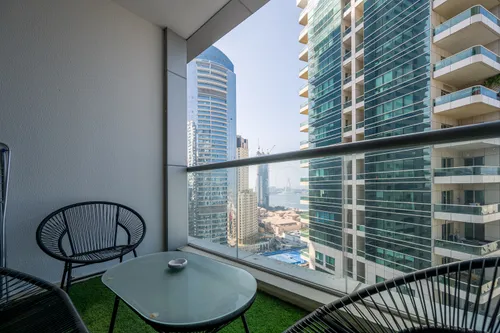 3 Bedrooms Apartment in Skyview Tower