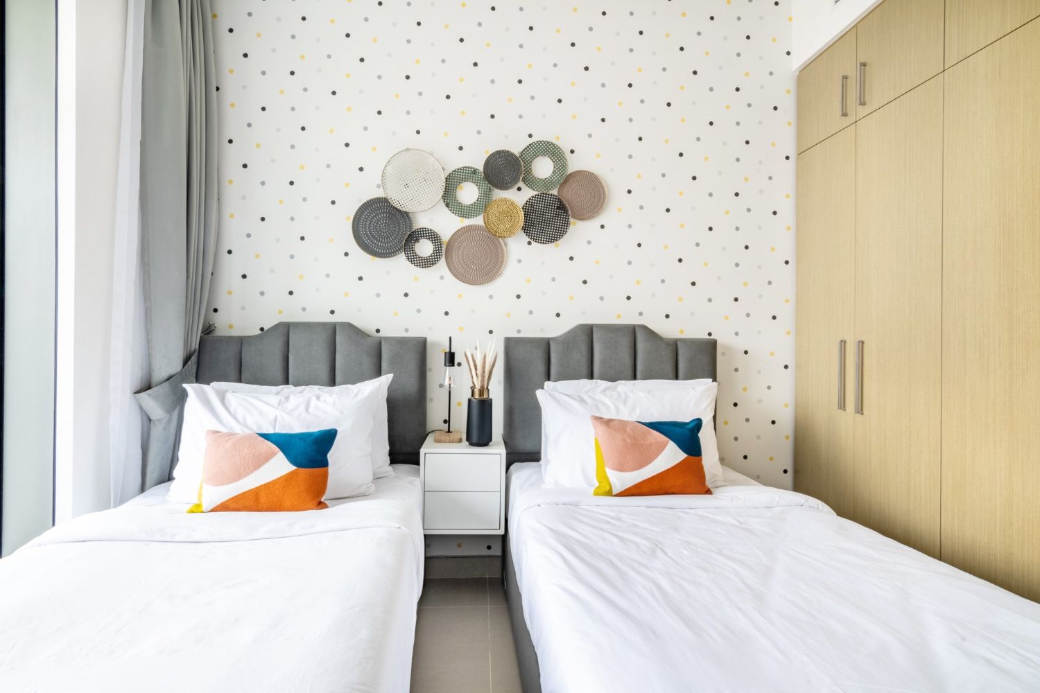 2 Bedrooms Apartment in 5242 Tower 2