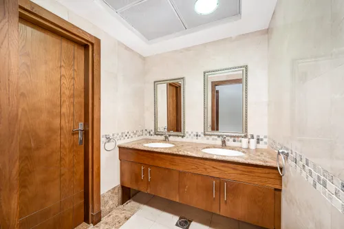 5 Bedrooms Apartment in Sulafa Tower