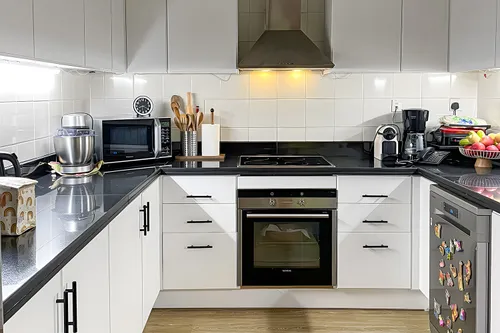 2 Bedrooms Apartment in The Waves Tower B