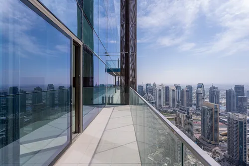 4 Bedrooms Penthouse in Marina Gate 1