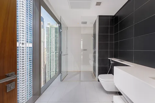 4 Bedrooms Penthouse in Marina Gate 1