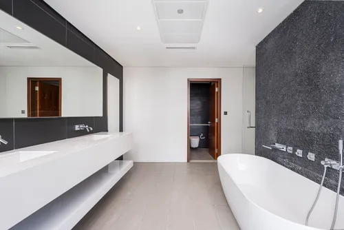 4 Bedrooms Penthouse in Marina Gate 1