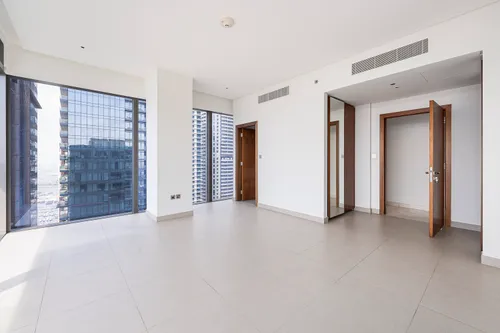 4 Bedrooms Penthouse in Marina Gate 1