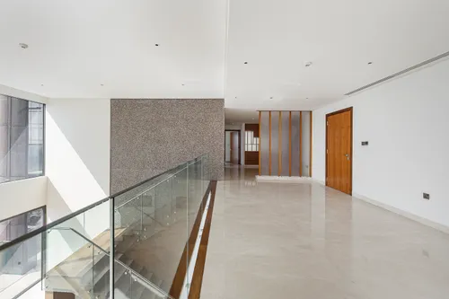 4 Bedrooms Penthouse in Marina Gate 1