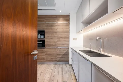 4 Bedrooms Penthouse in Marina Gate 1