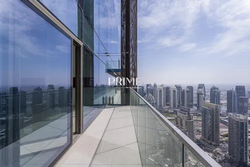 4 Bedrooms Penthouse in Marina Gate 1