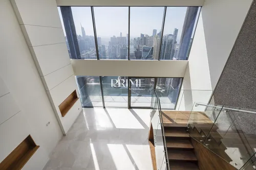 4 Bedrooms Penthouse in Marina Gate 1