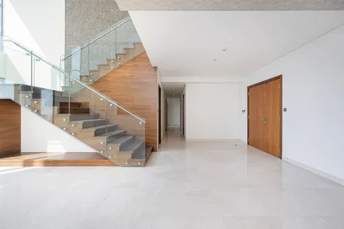 4 Bedrooms Penthouse in Marina Gate 1