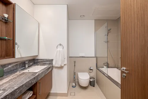 3 Bedrooms Apartment in 5242 Tower 1