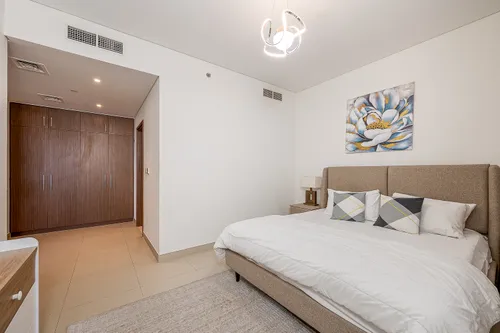 3 Bedrooms Apartment in 5242 Tower 1