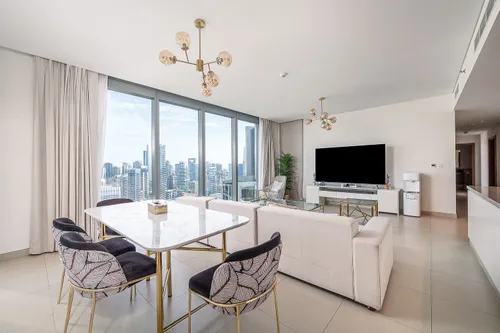 3 Bedrooms Apartment in 5242 Tower 1