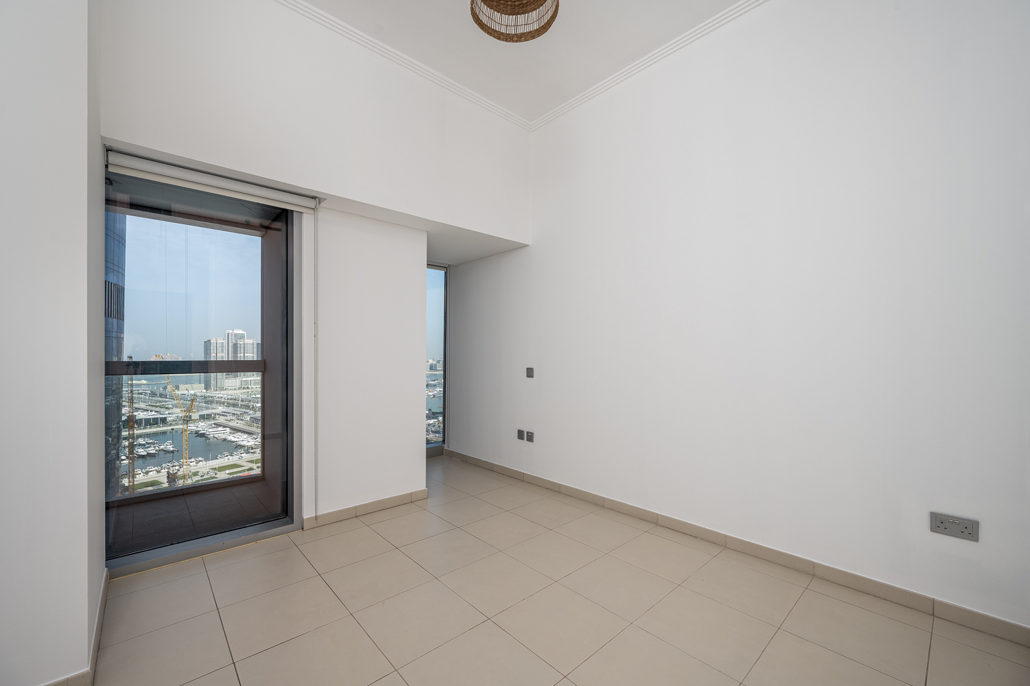 1 Bedroom Apartment in Cayan Tower