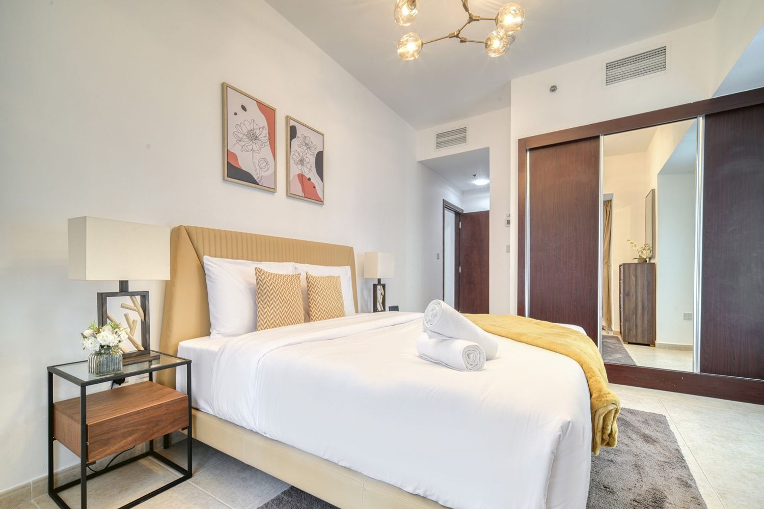 2 Bedrooms Apartment in Elite Residence