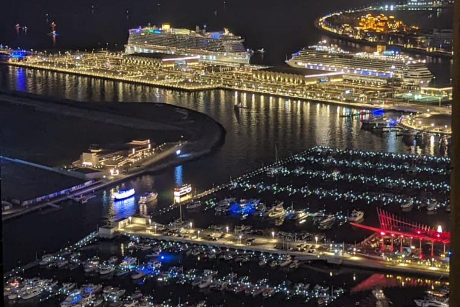 2 Bedrooms Apartment in Elite Residence