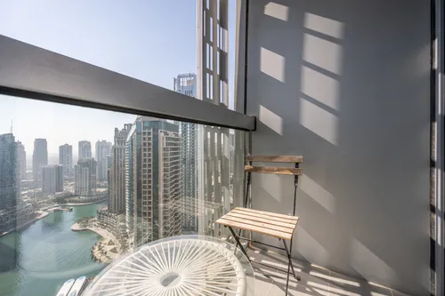 2 Bedrooms Apartment in Cayan Tower