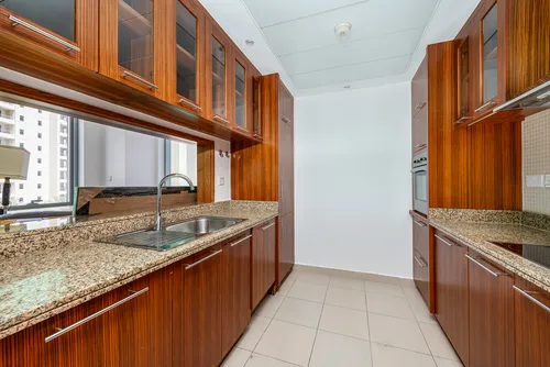 1 Bedroom Apartment in Shemara Tower