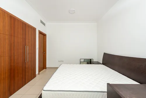 1 Bedroom Apartment in Shemara Tower