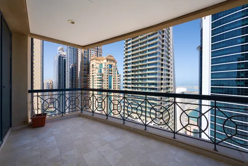 5 Bedrooms Penthouse in Al Seef Tower