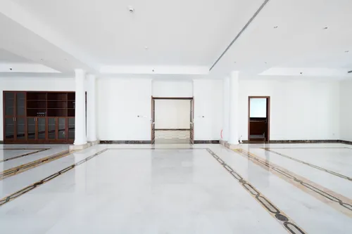 5 Bedrooms Penthouse in Al Seef Tower