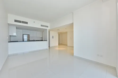 Marina View | Modern | Spacious